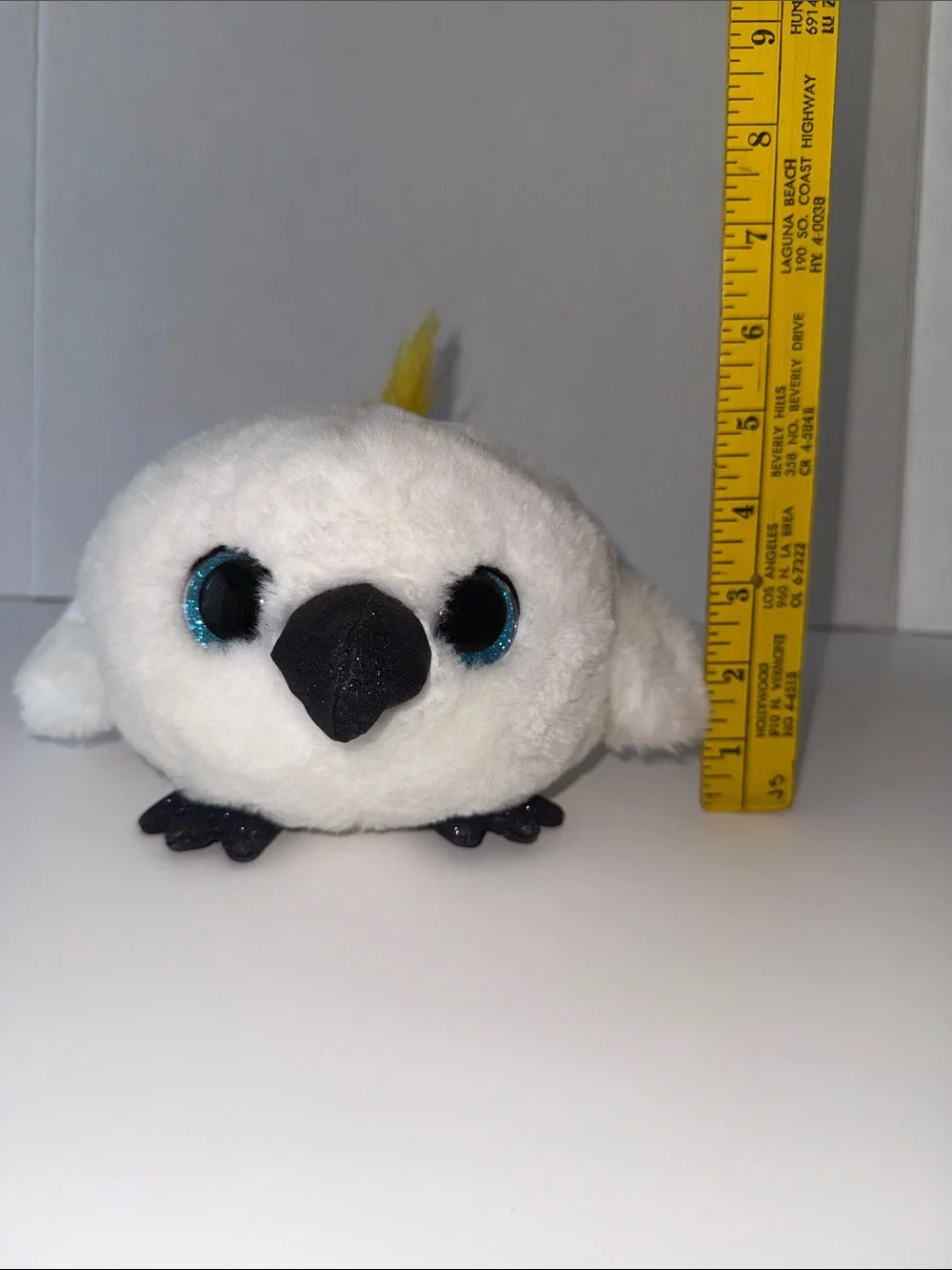 Zuru Pets Alive White Cackatoo Plush Bird Toy with Blue Eyes and Yellow Crest